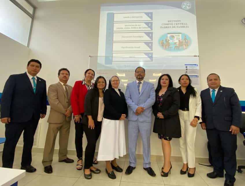 Primera reunión del comité central de padres de familia para construcción de PAE